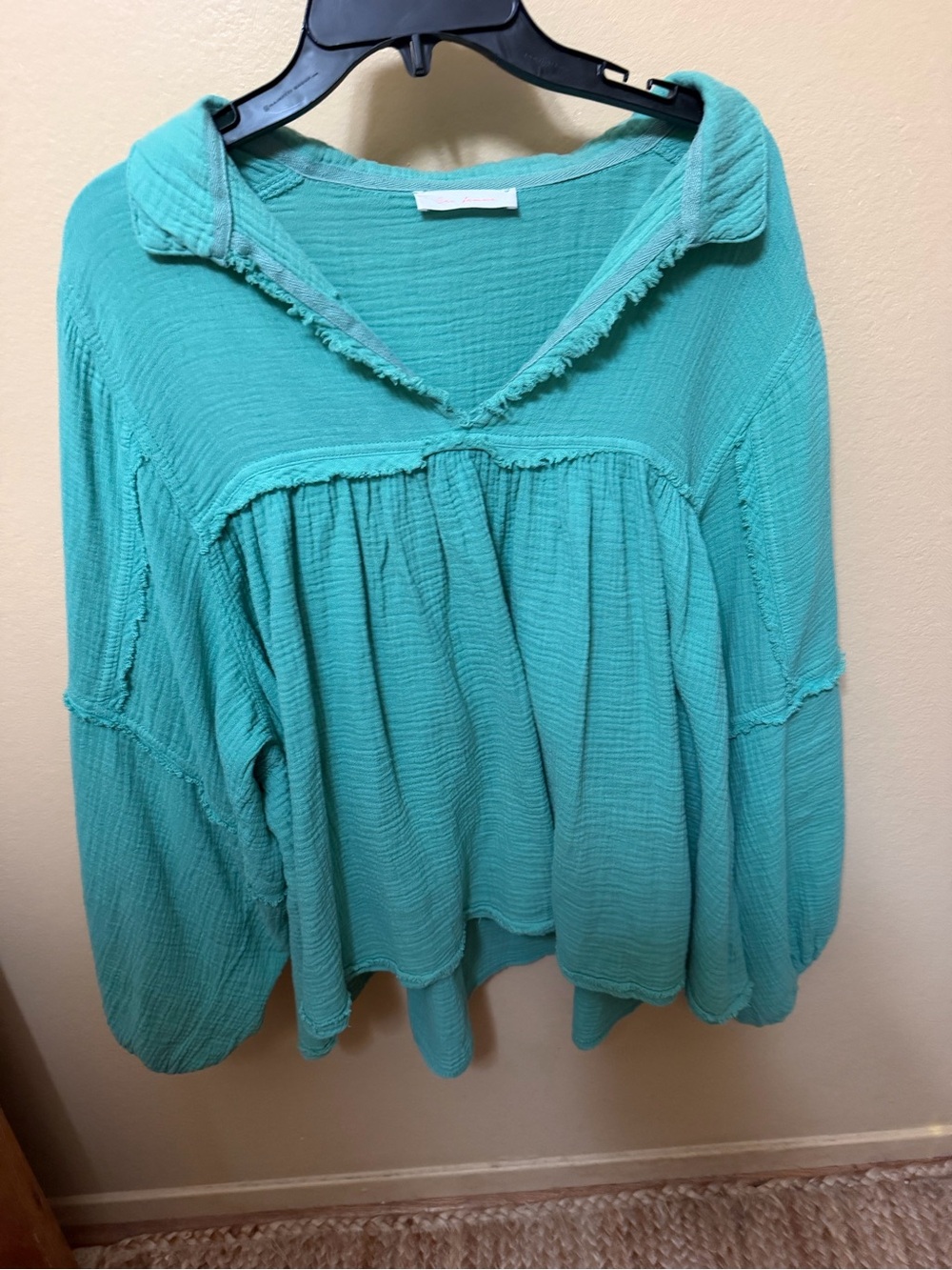 Ces Femme Teal Textured V-Neck Peasant Top